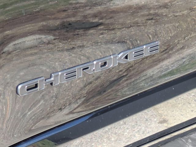 Used 2019 Jeep Cherokee High Altitude image 10