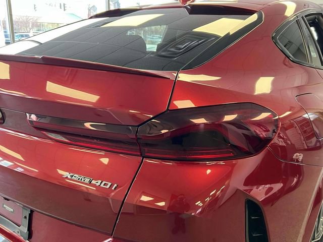 Used 2023 BMW X6 xDrive40i w/ M Sport Package image 11