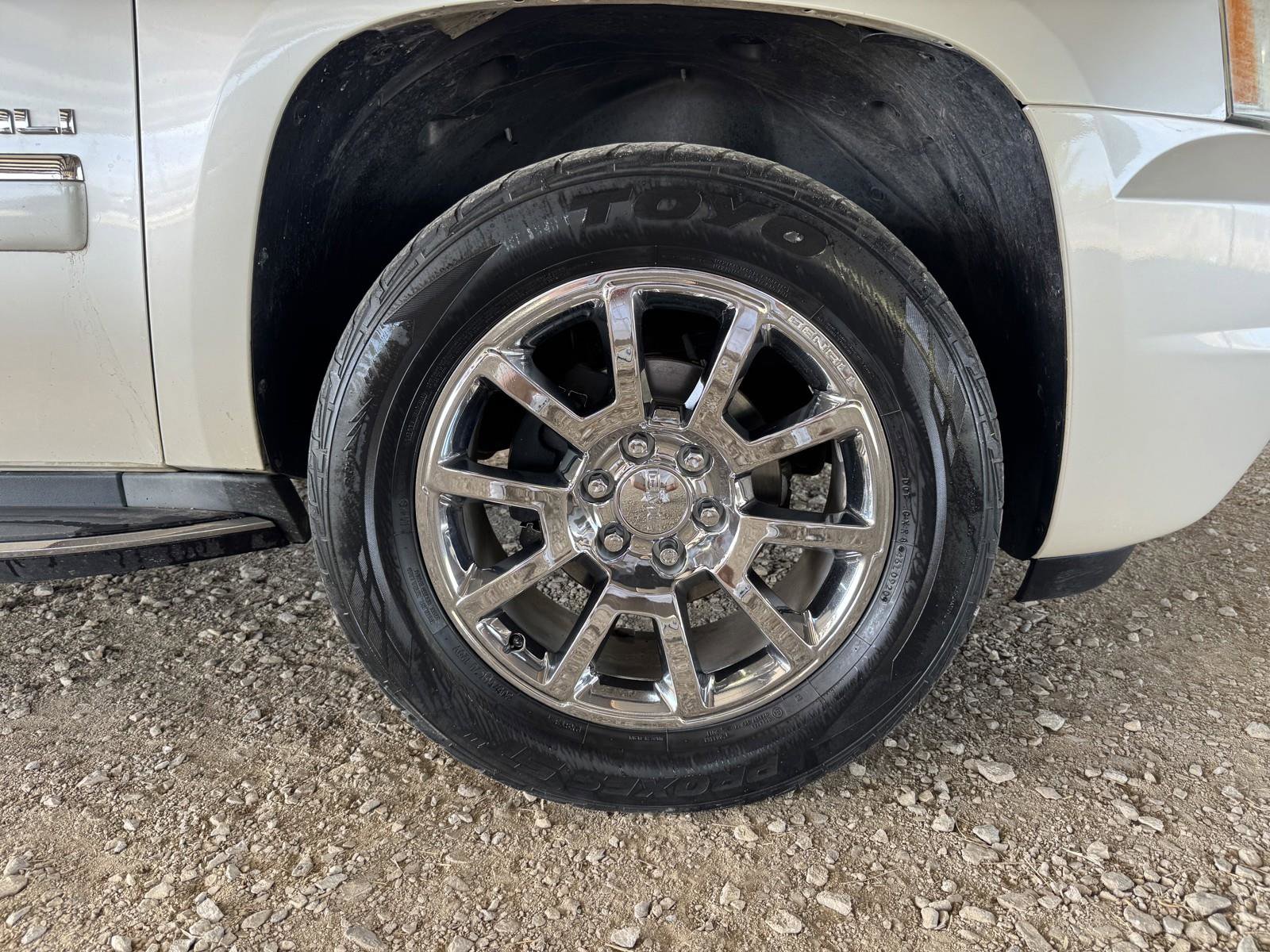 Used 2012 GMC Yukon Denali image 47