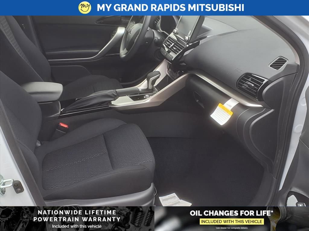 New 2025 Mitsubishi Eclipse Cross LE image 23