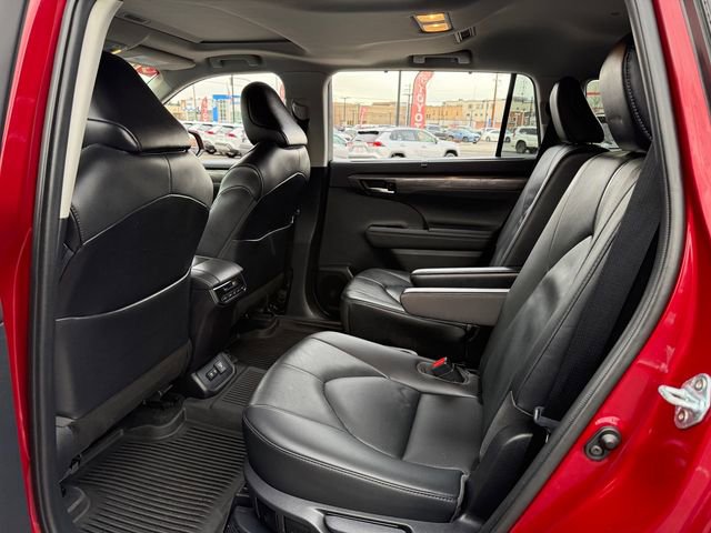 Certified 2021 Toyota Highlander Limited image 35