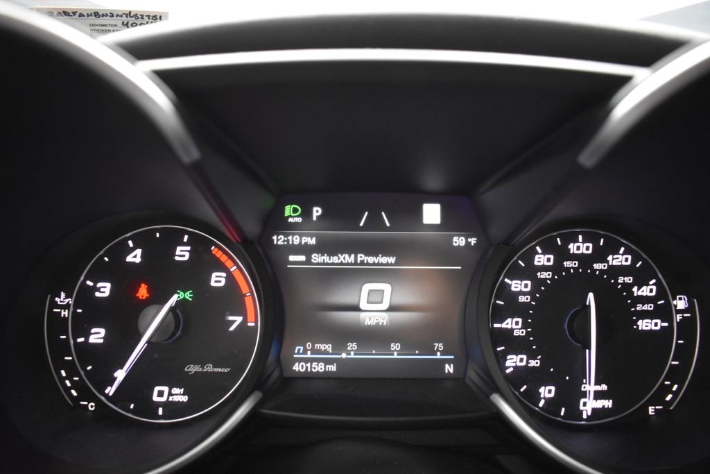 Used 2022 Alfa Romeo Giulia Veloce image 30