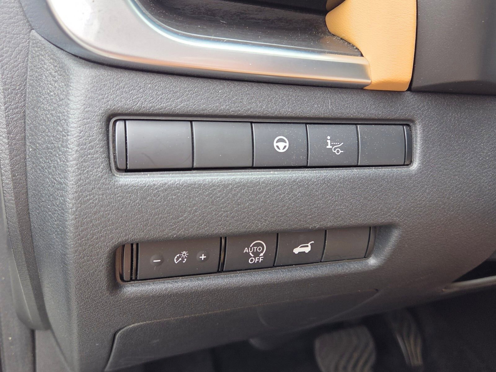 Used 2023 Nissan Rogue Platinum w/ Platinum Premium Package image 29