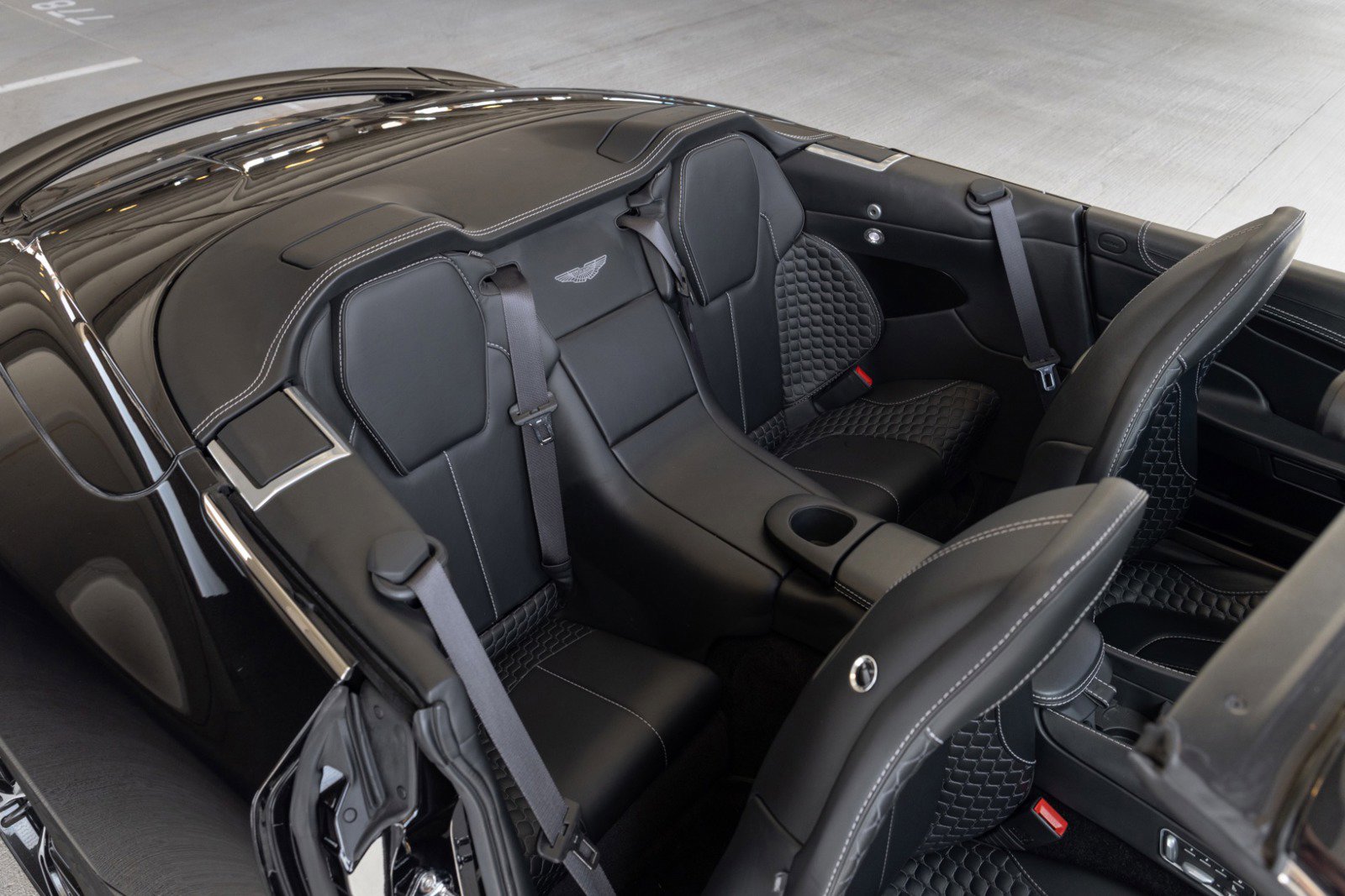 Used 2015 Aston Martin Vanquish Volante RWD image 63