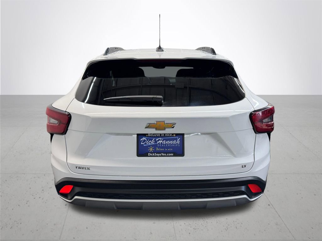 Used 2024 Chevrolet Trax LT image 5