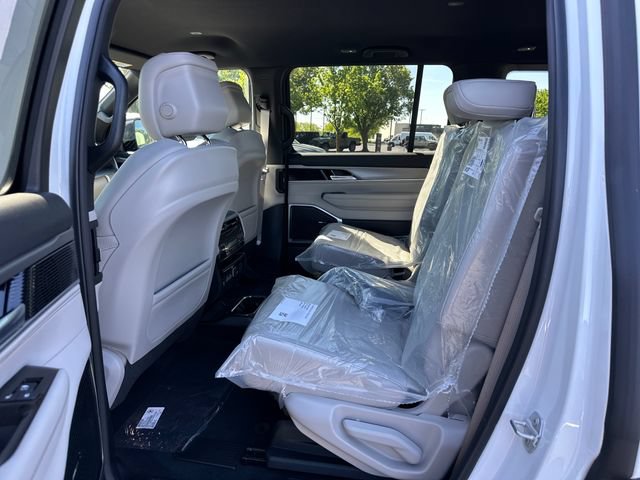 New 2026 Jeep Grand Wagoneer Limited AWD/4WD image 14
