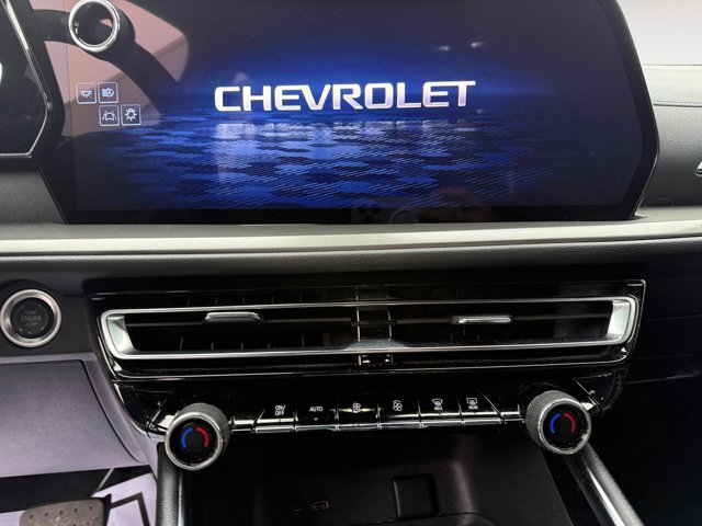 Certified 2025 Chevrolet Traverse LT image 10