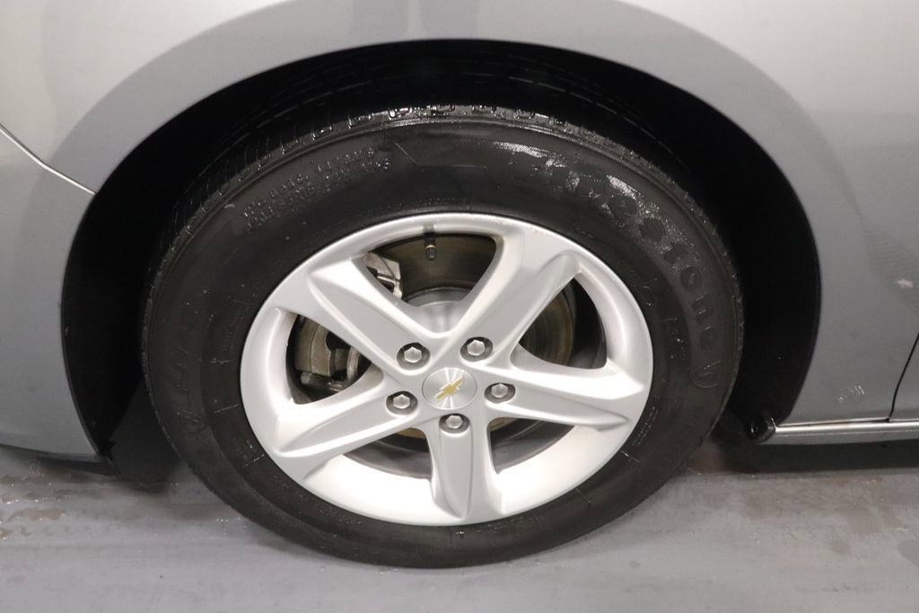Used 2024 Chevrolet Malibu LS w/ Driver Confidence Package FWD image 23