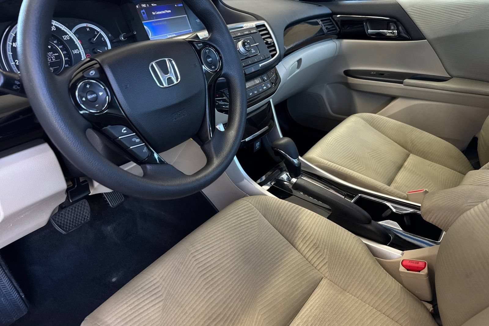 Used 2016 Honda Accord LX image 10
