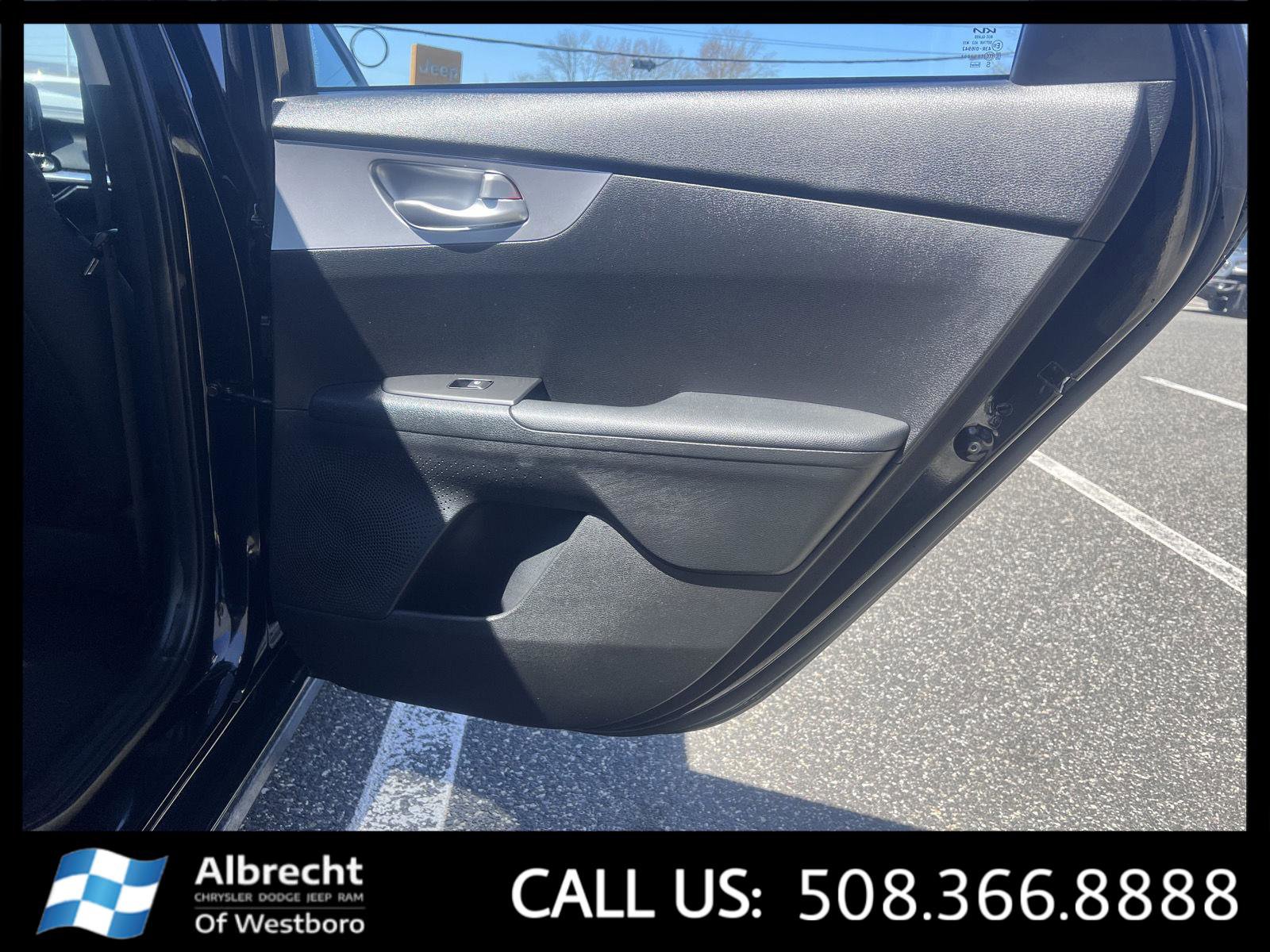 Used 2023 Kia Forte LXS w/ LXS Technology Package image 18