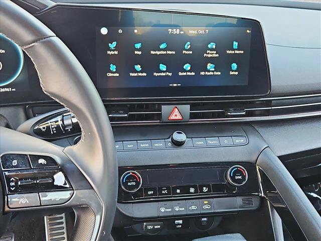 Used 2025 Hyundai Elantra SEL FWD image 15