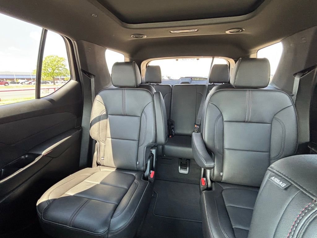 Used 2023 Chevrolet Traverse RS image 11