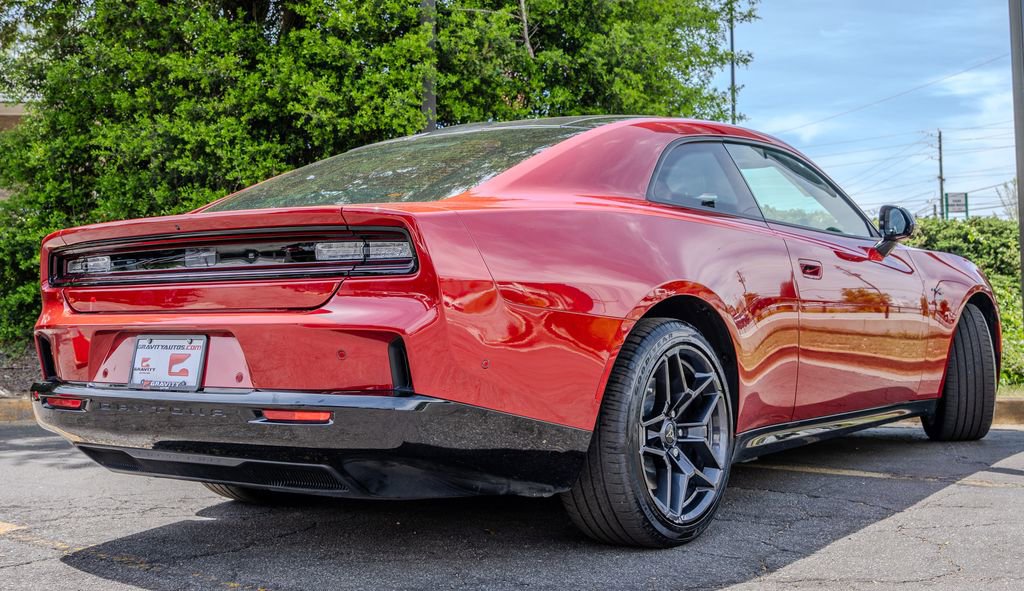 Used 2024 Dodge Charger Daytona R/T w/ Plus Group AWD/4WD image 28