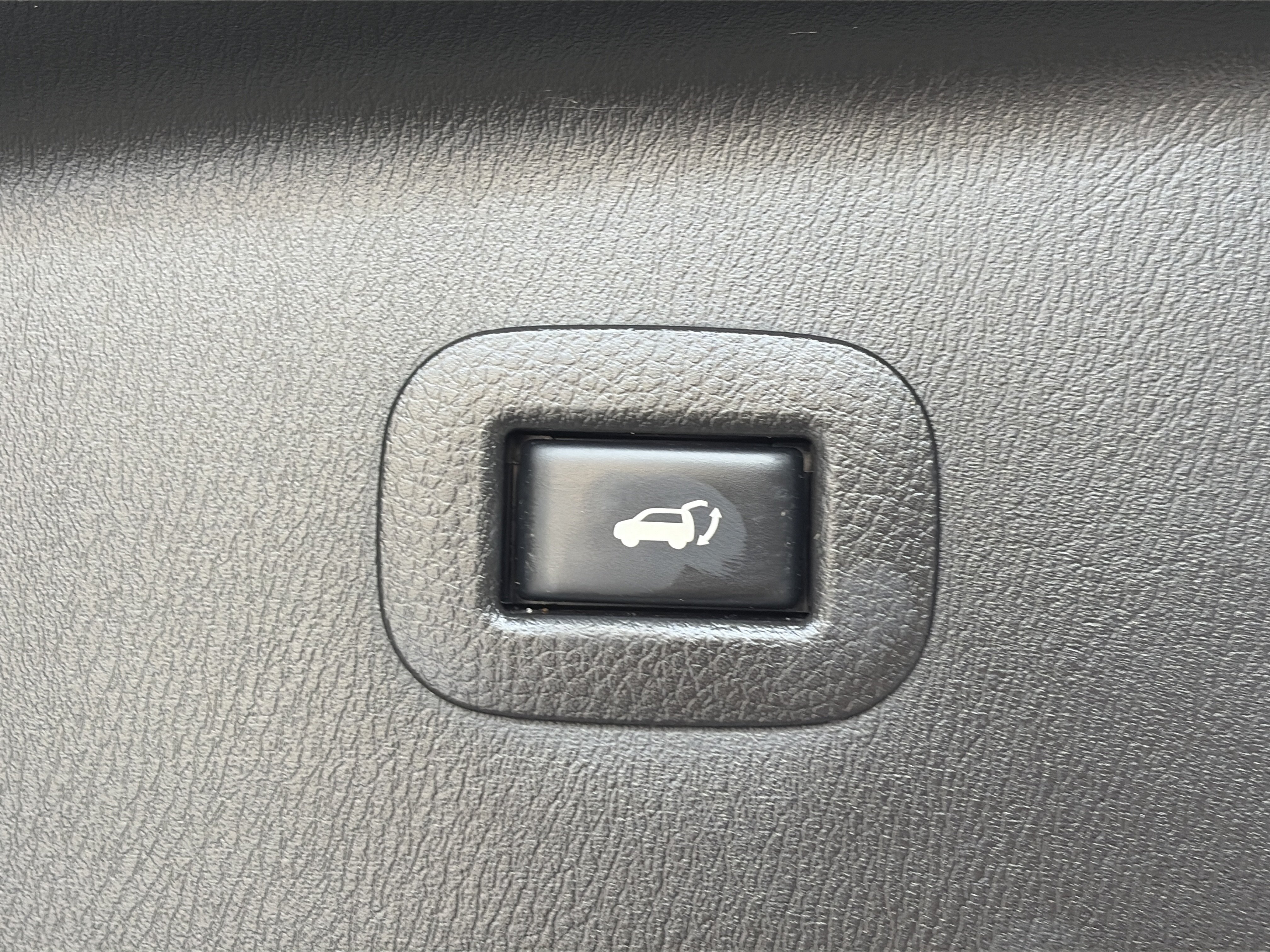 Used 2019 Nissan Armada SV w/ Driver Package AWD/4WD image 16
