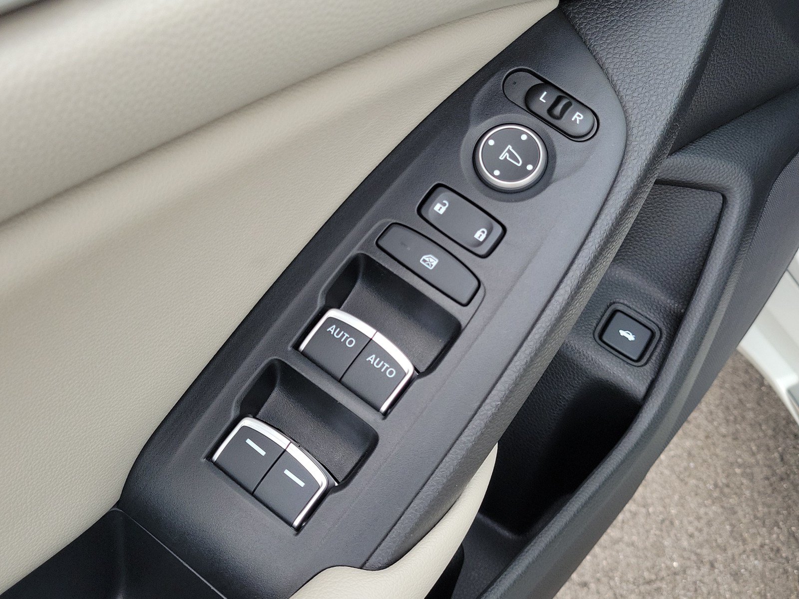 Used 2020 Honda Accord EX-L image 14