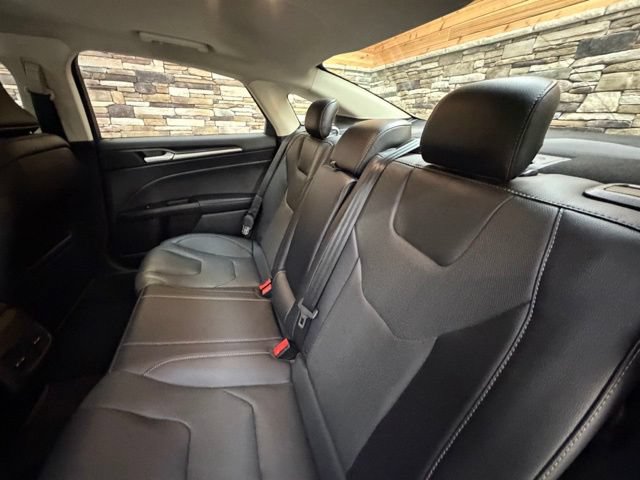 Used 2019 Ford Fusion Titanium AWD/4WD image 31