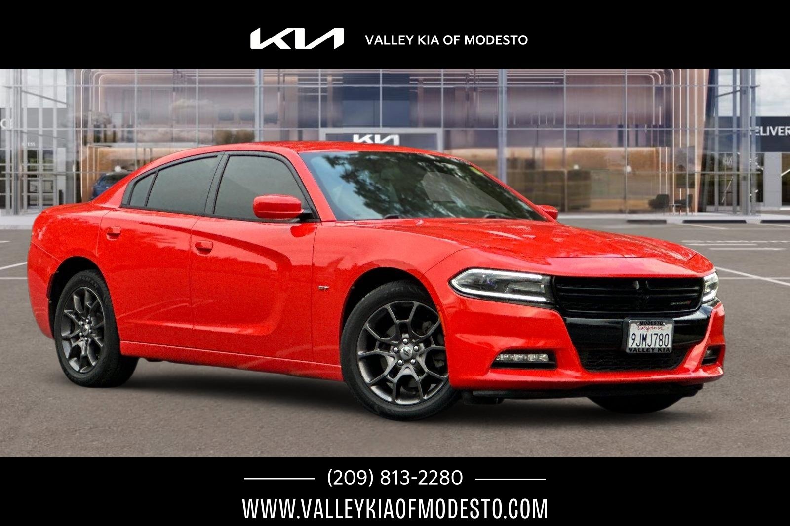 Used 2018 Dodge Charger GT image 1