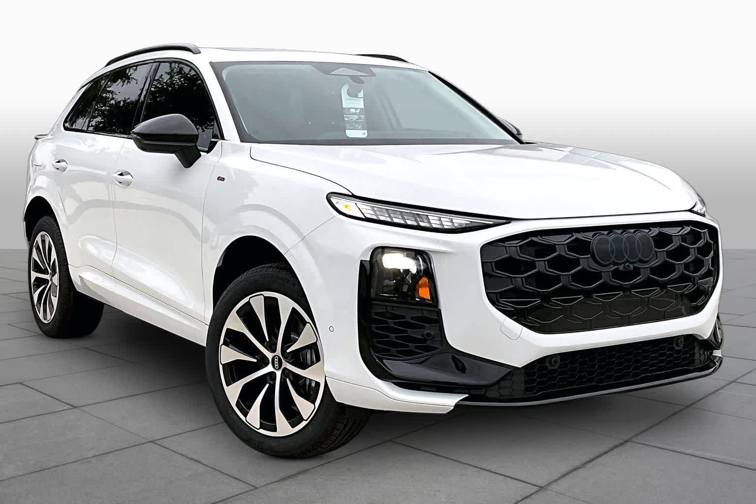 New 2026 Audi Q3 quattro 2.0T AWD/4WD image 2