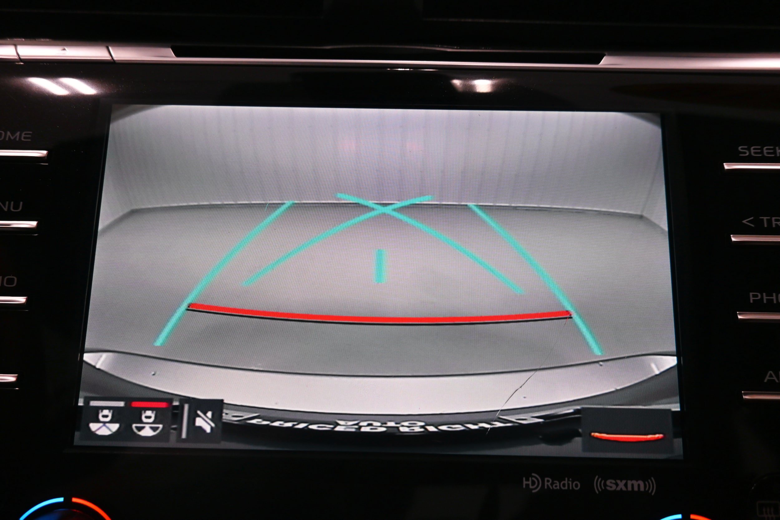 Used 2019 Toyota Camry XSE FWD image 15