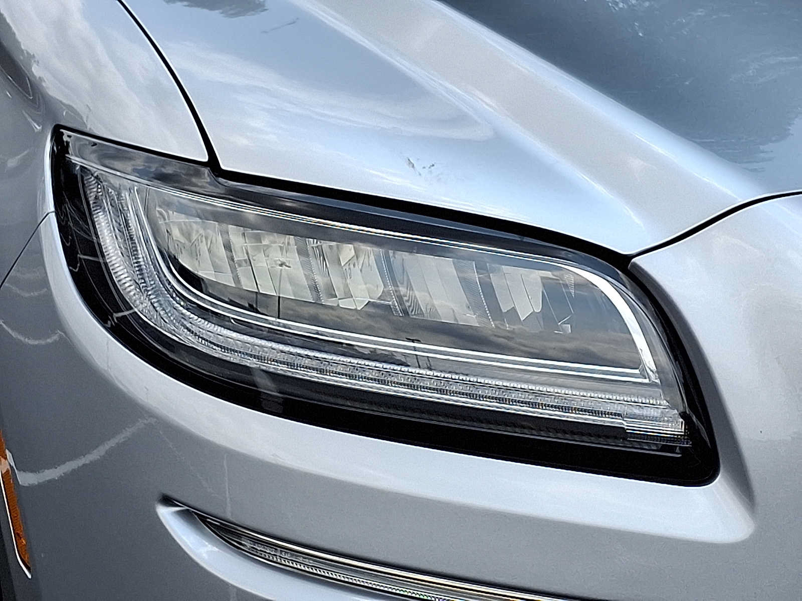 Used 2022 Lincoln Nautilus Reserve AWD/4WD image 9