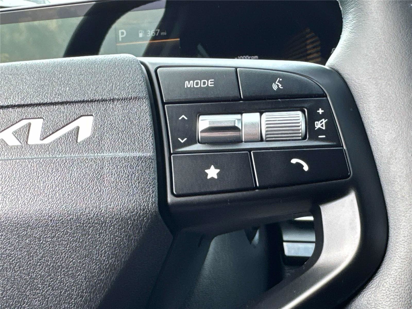 Certified 2026 Kia Sportage EX FWD image 19