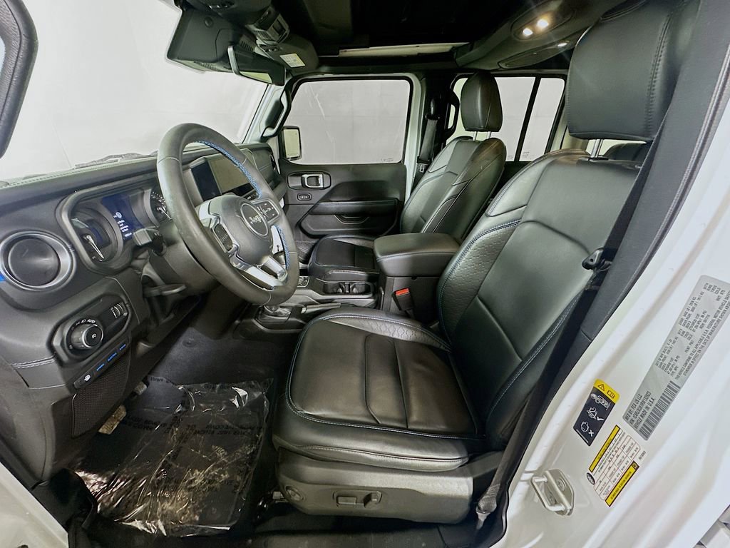 Used 2024 Jeep Wrangler High Altitude image 15