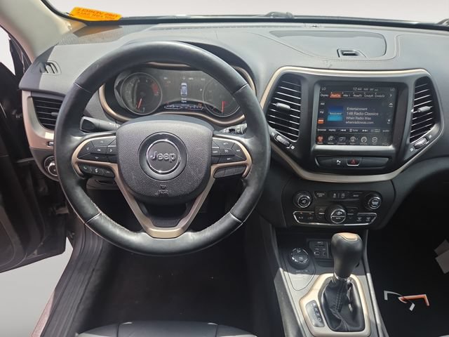 Used 2018 Jeep Cherokee Limited AWD/4WD image 10