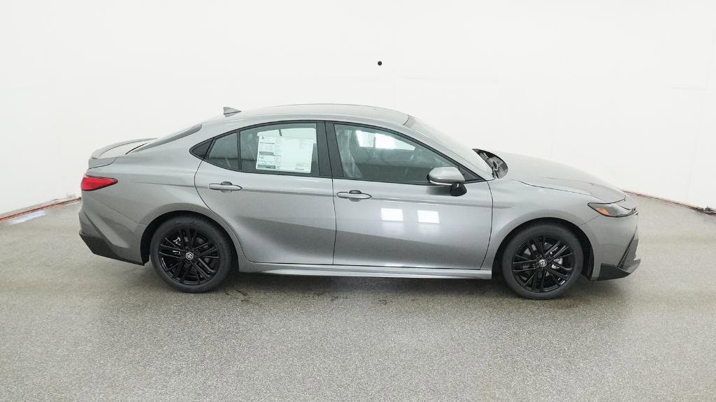 New 2026 Toyota Camry SE image 3
