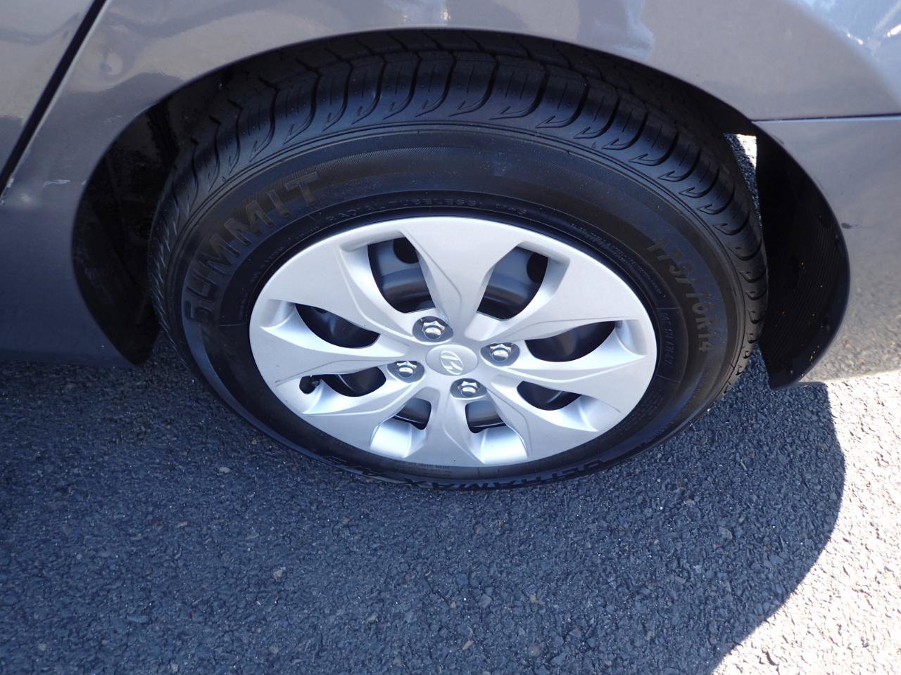 Used 2016 Hyundai Accent SE FWD image 21