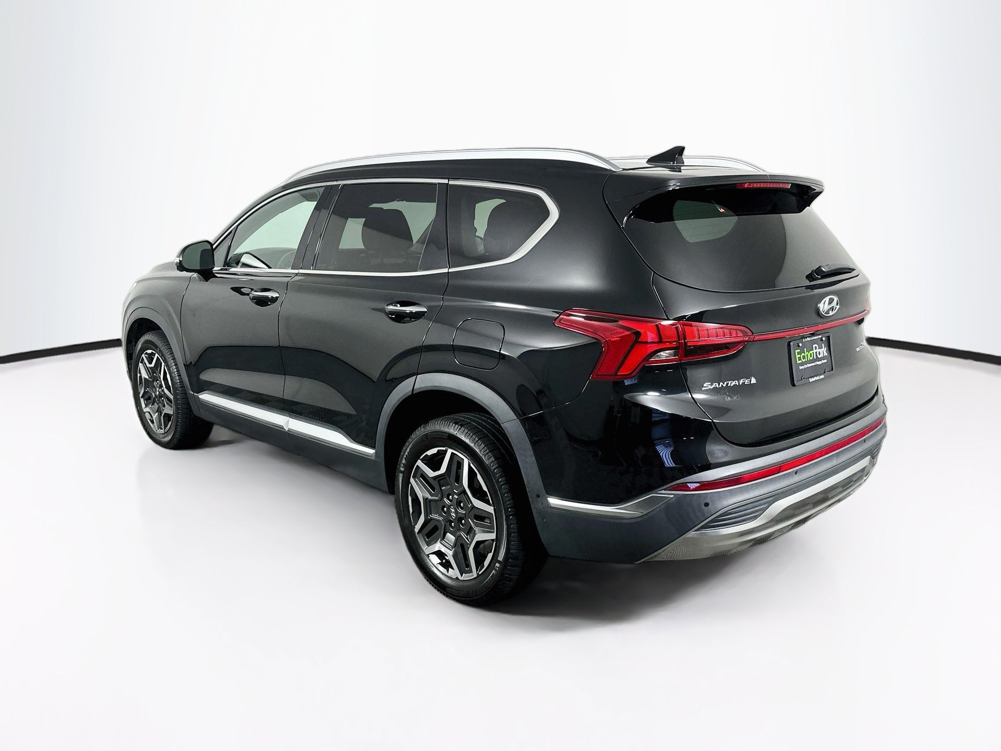 Used 2021 Hyundai Santa Fe Limited AWD/4WD image 5