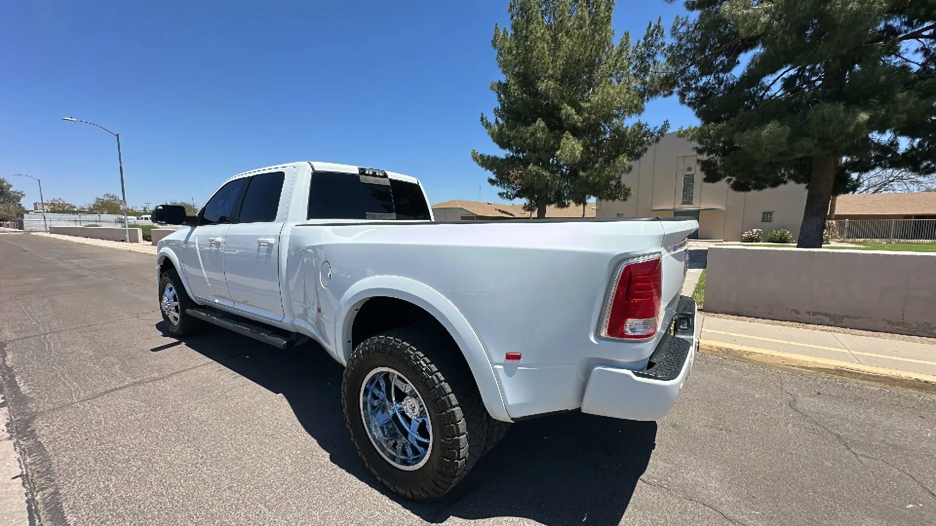 Used 2018 RAM 3500 Laramie w/ Sport Appearance Group AWD/4WD image 2