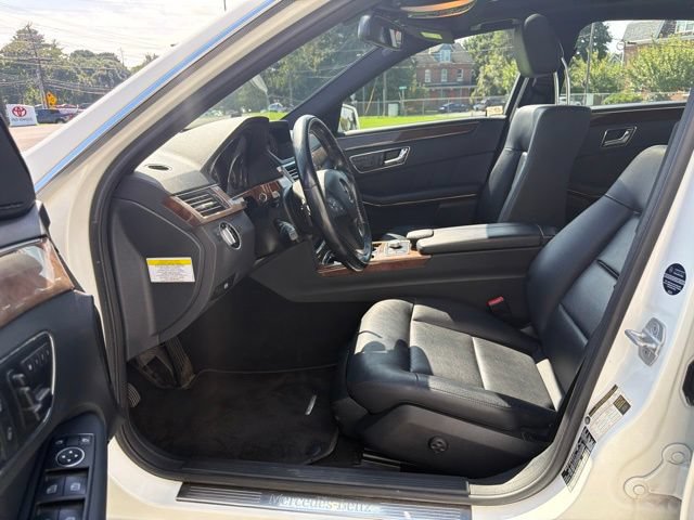 Used 2011 Mercedes-Benz E 350 4MATIC Sedan image 13