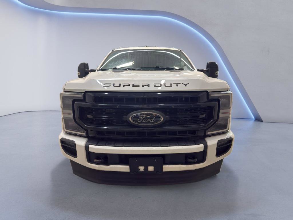 Used 2021 Ford F350 Lariat image 2