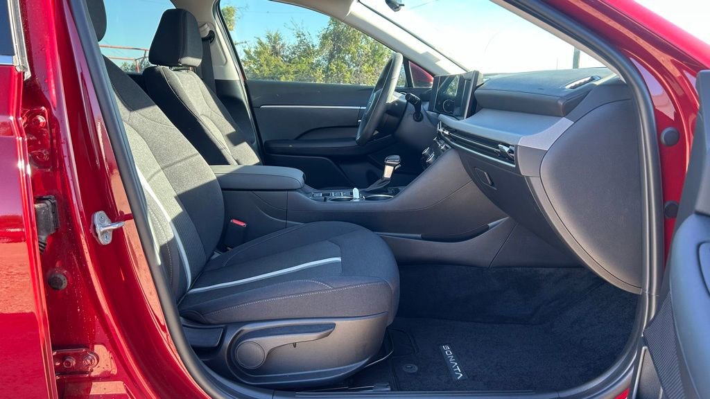 Used 2025 Hyundai Sonata SE image 19