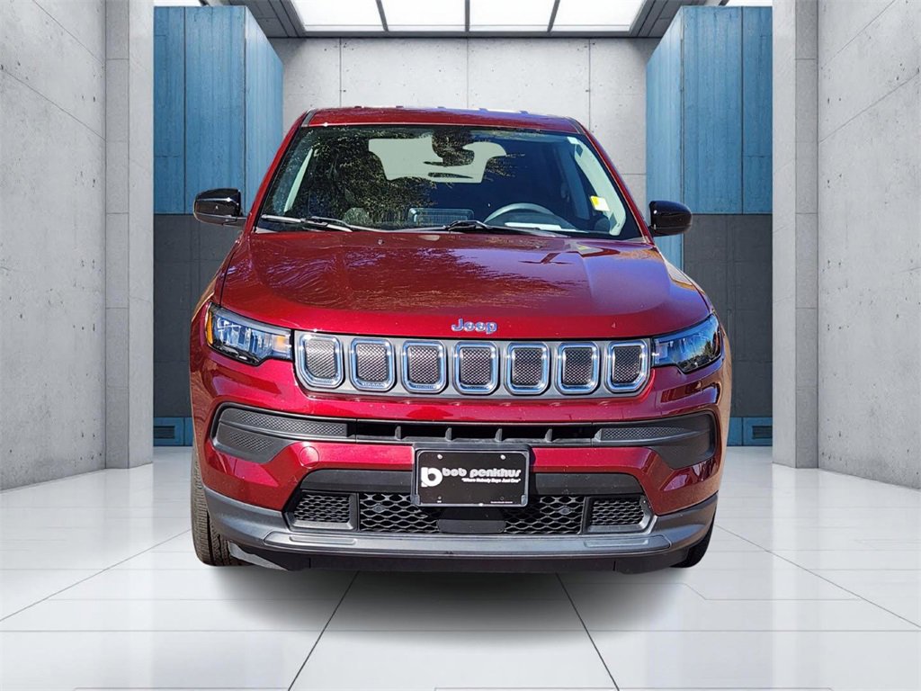 Used 2022 Jeep Compass Sport image 8