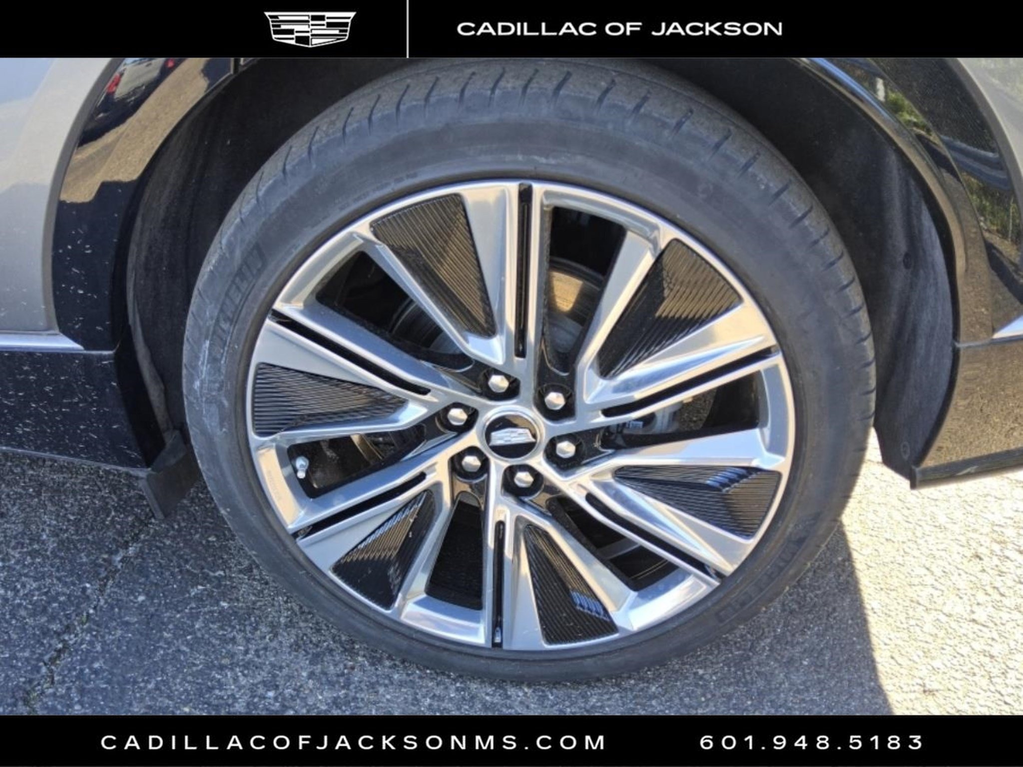 Used 2023 Cadillac Lyriq 2WD image 6