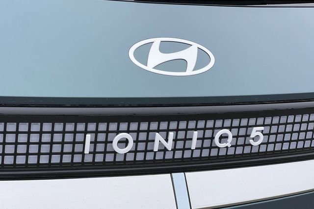 New 2026 Hyundai Ioniq 5 Limited RWD image 9