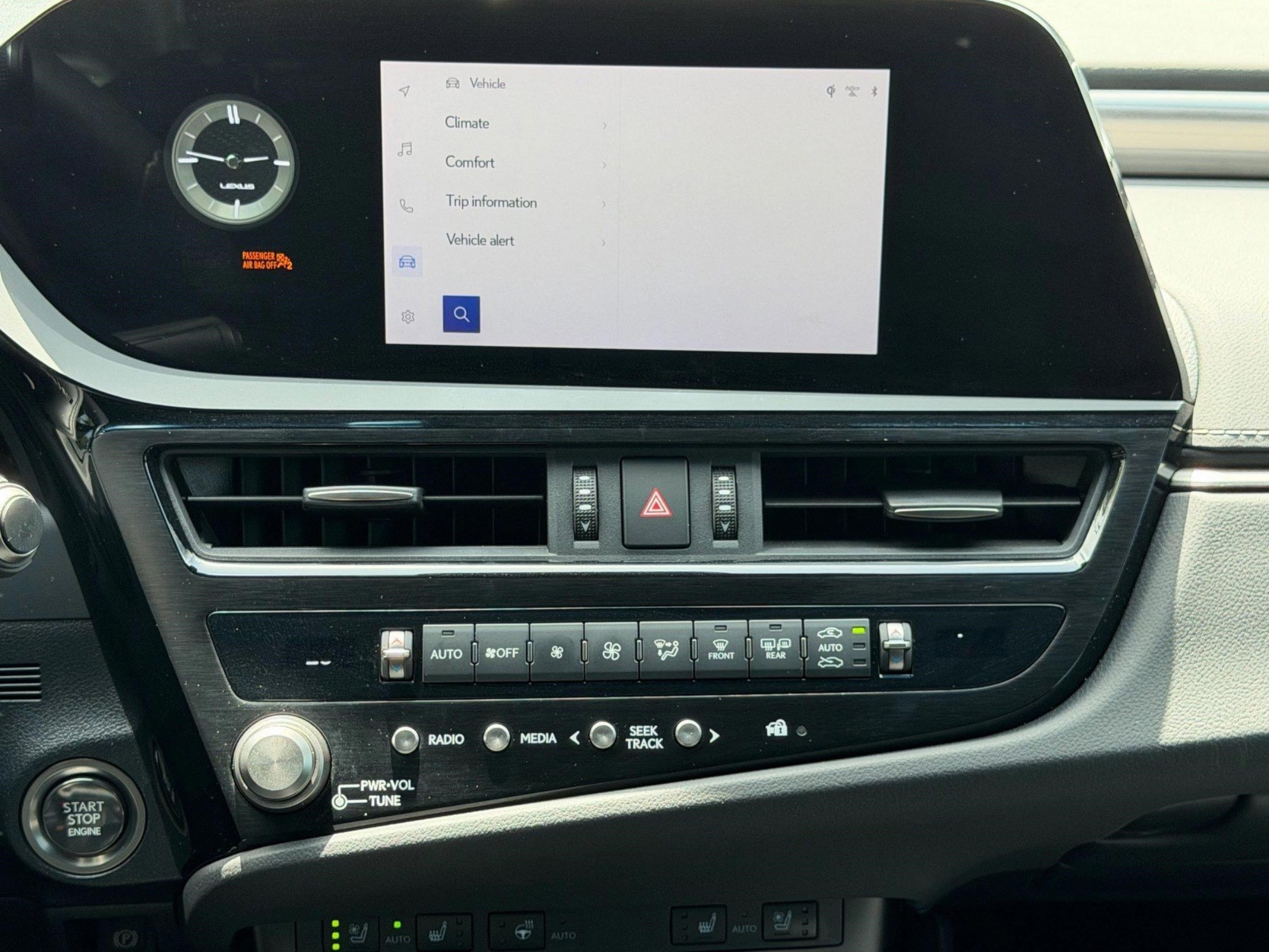 Used 2023 Lexus ES 350 F Sport w/ Accessory Package (Z2) FWD image 17