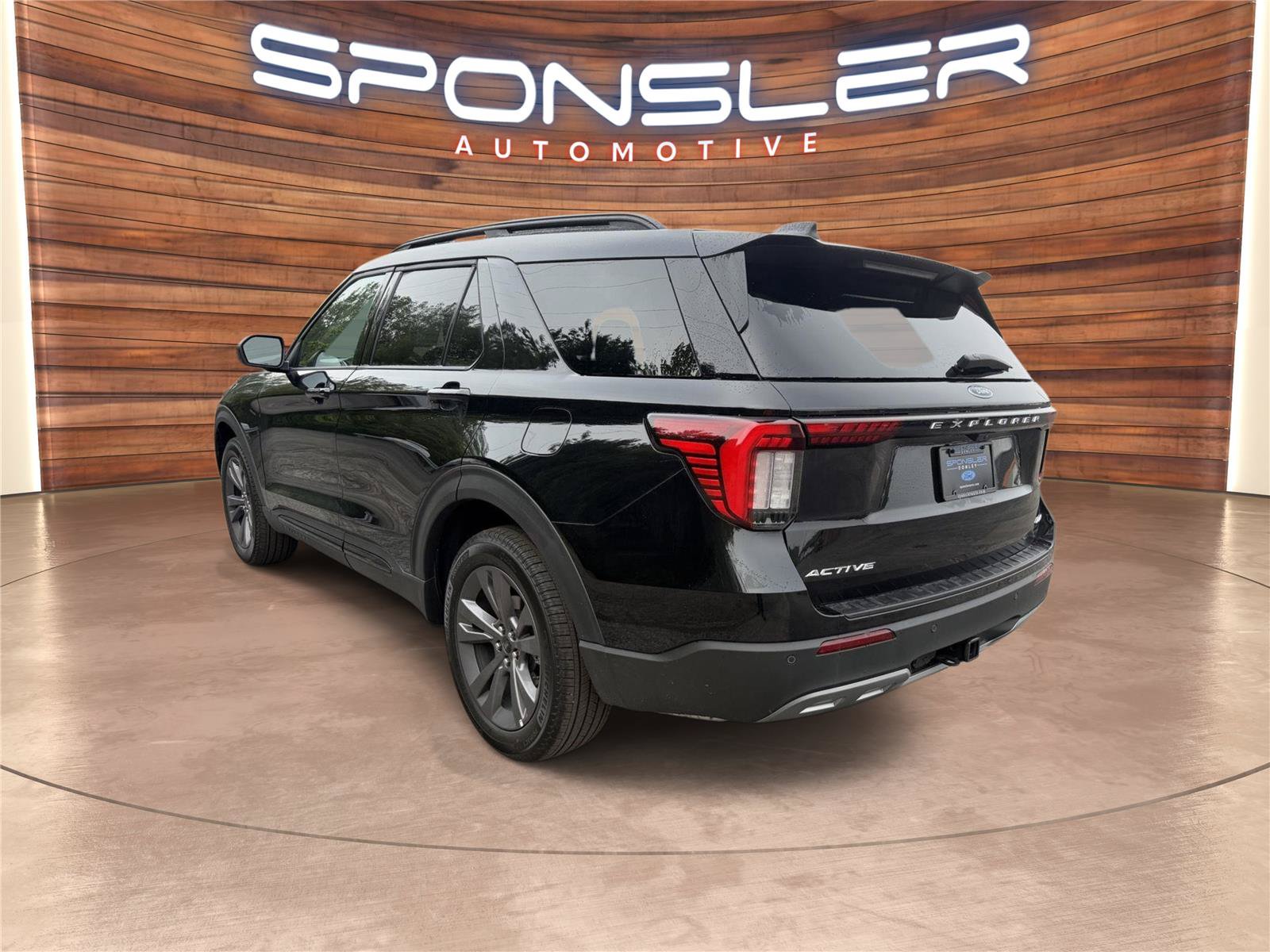 New 2026 Ford Explorer Active w/ Active Comfort Package AWD/4WD image 3