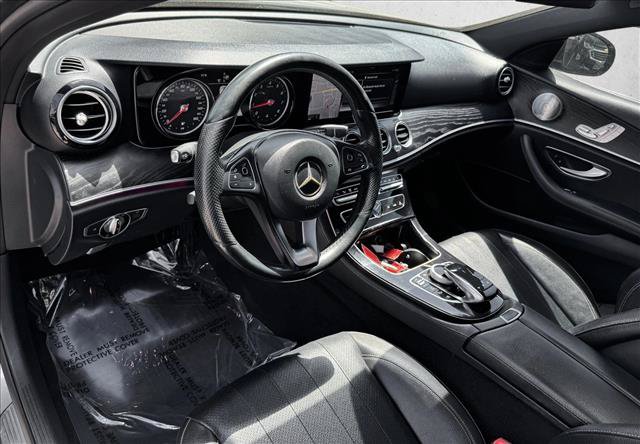 Used 2017 Mercedes-Benz E 300 image 11