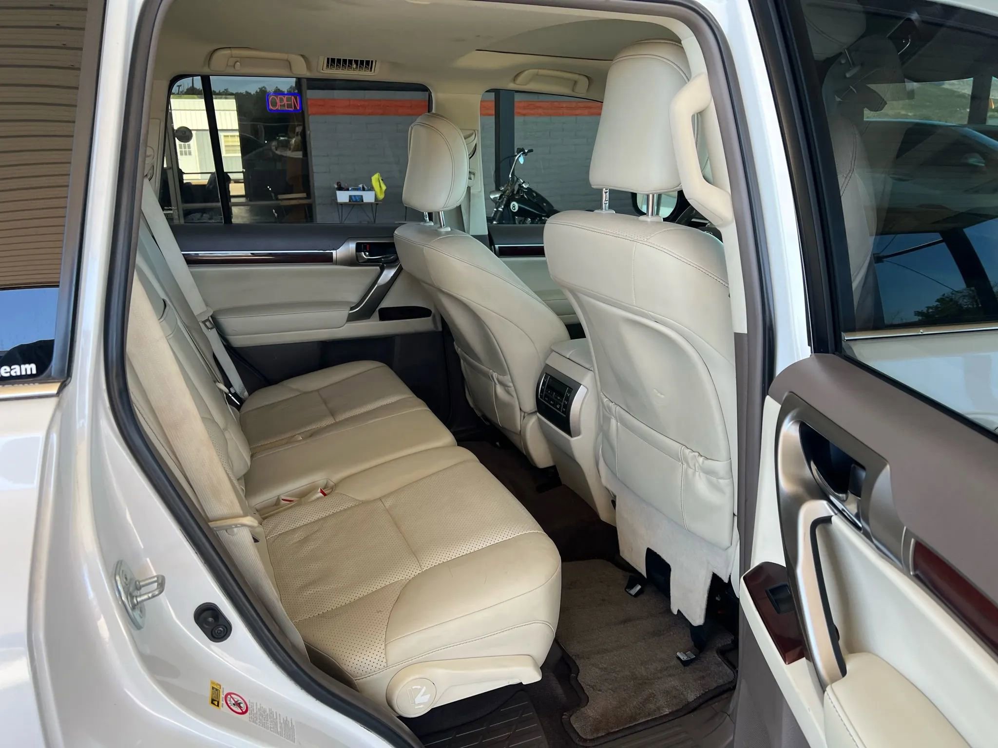 Used 2012 Lexus GX 460 image 37