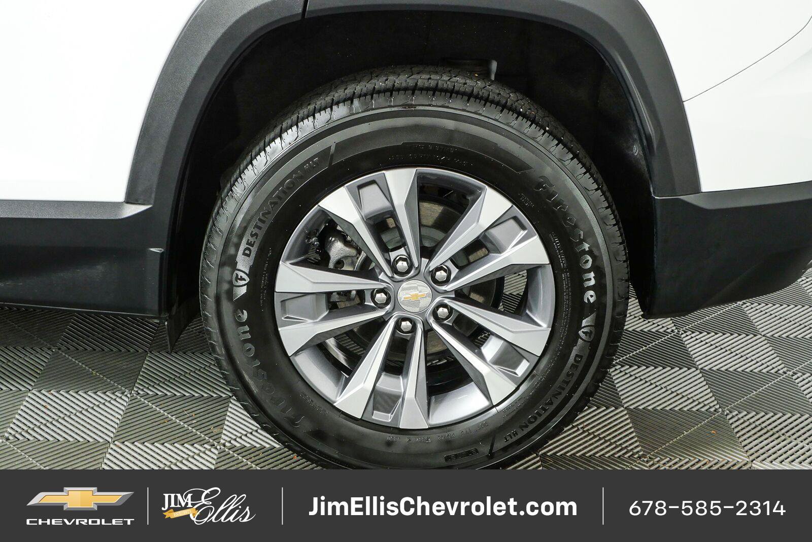 Used 2025 Chevrolet Equinox LT w/ Convenience Package II FWD image 38