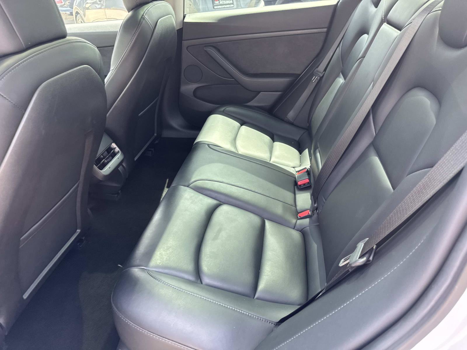 Used 2021 Tesla Model 3 Standard Range Plus image 11