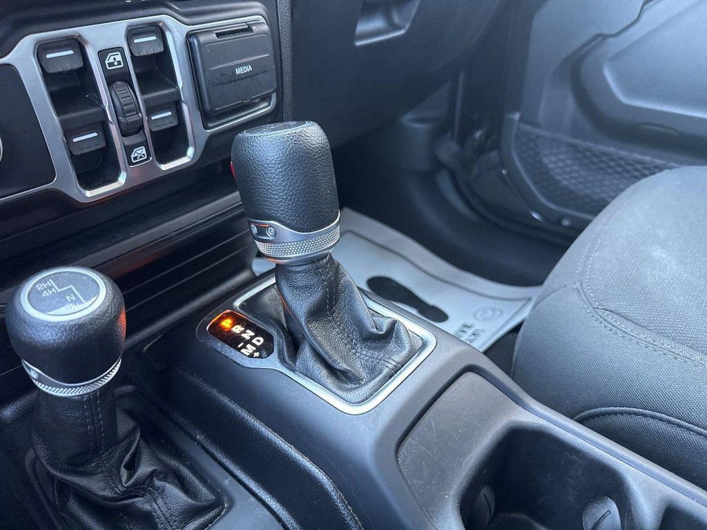 Used 2020 Jeep Wrangler Unlimited Sport S image 17