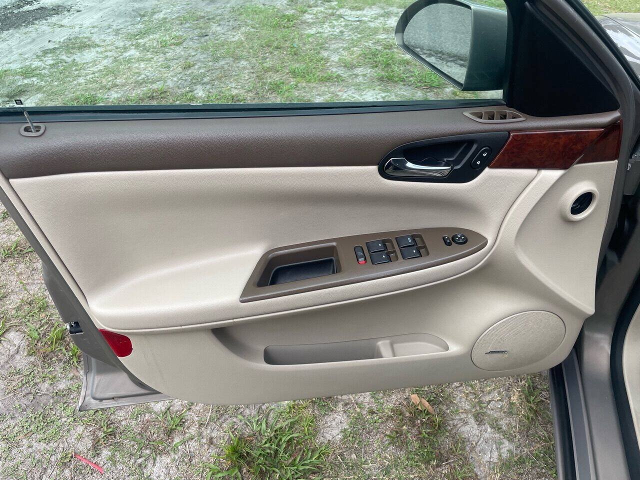 Used 2007 Chevrolet Impala LTZ FWD image 20