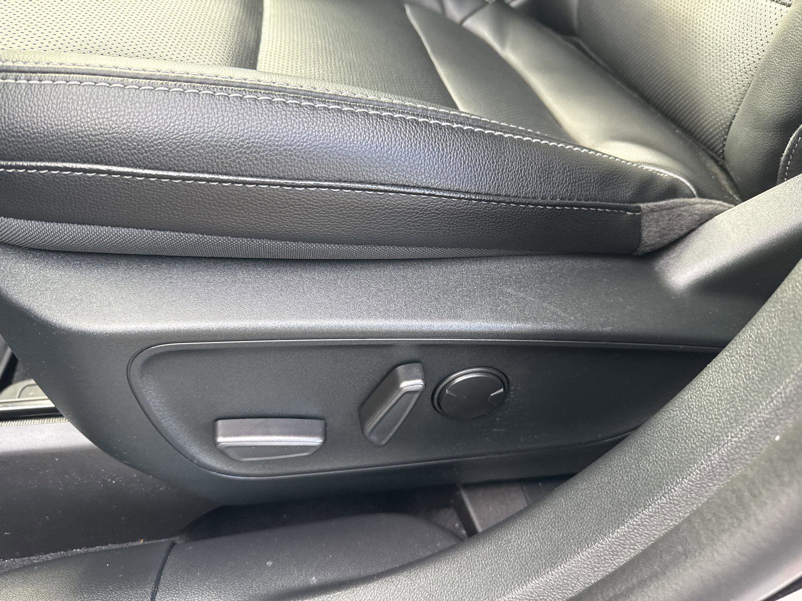 Used 2022 Ford Escape SEL w/ Technology Package image 27