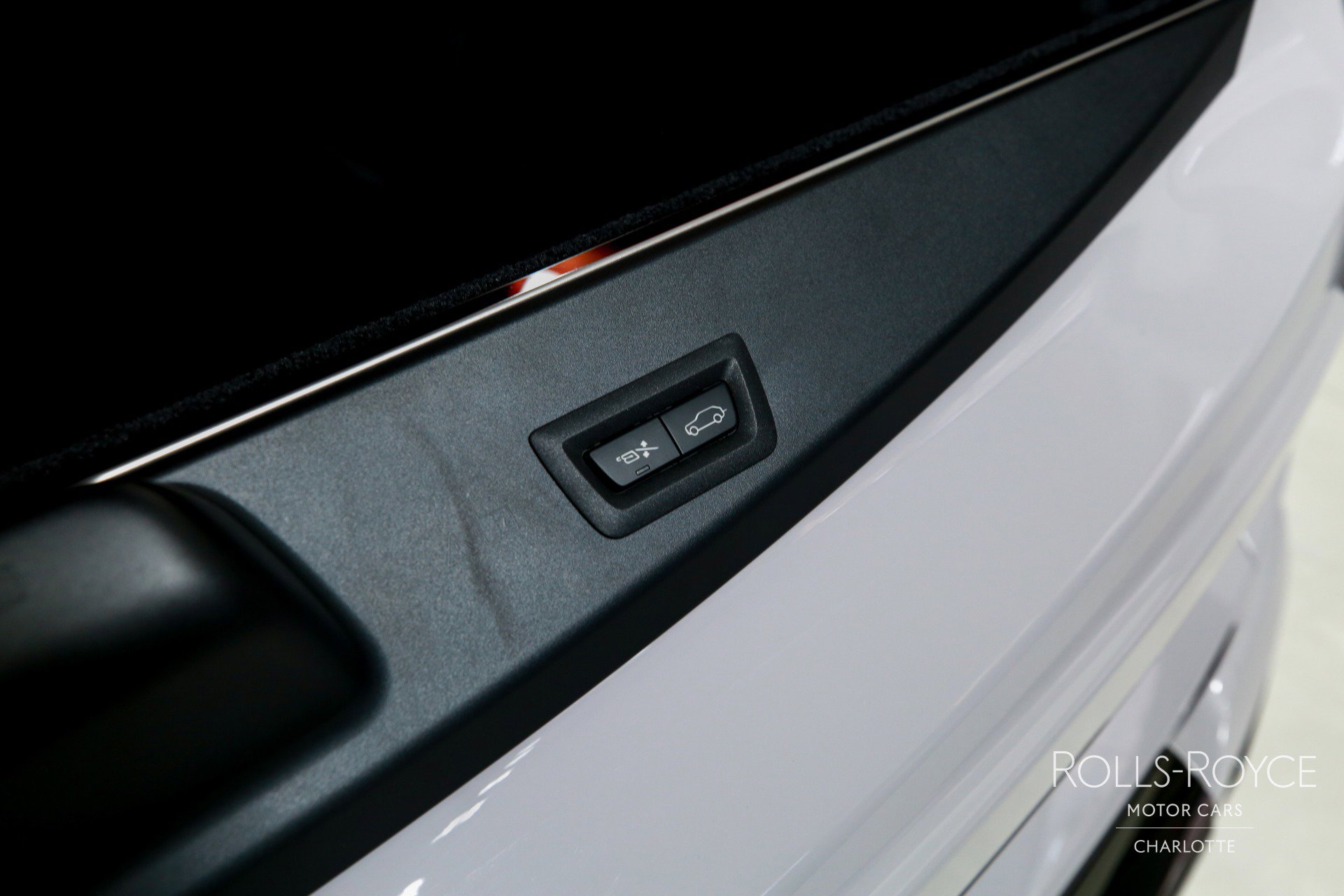 Used 2026 Rolls-Royce Cullinan Black Badge image 28