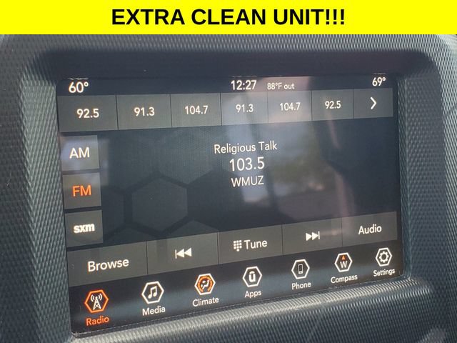 Used 2023 Jeep Gladiator Sport AWD/4WD image 15