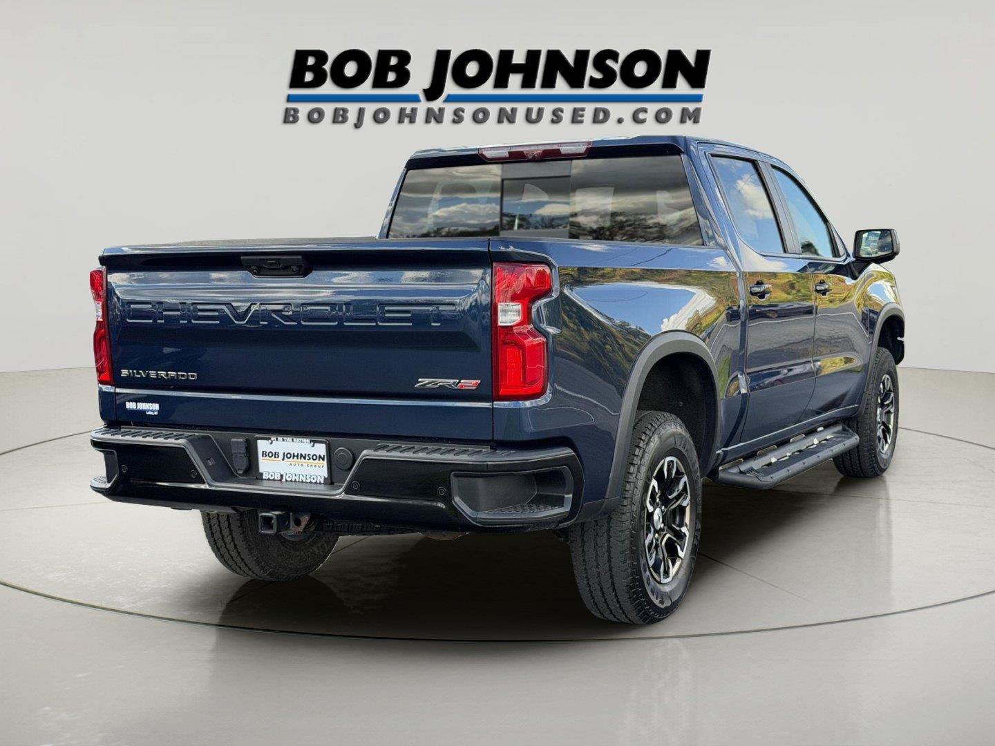Used 2022 Chevrolet Silverado 1500 ZR2 w/ Technology Package AWD/4WD image 9