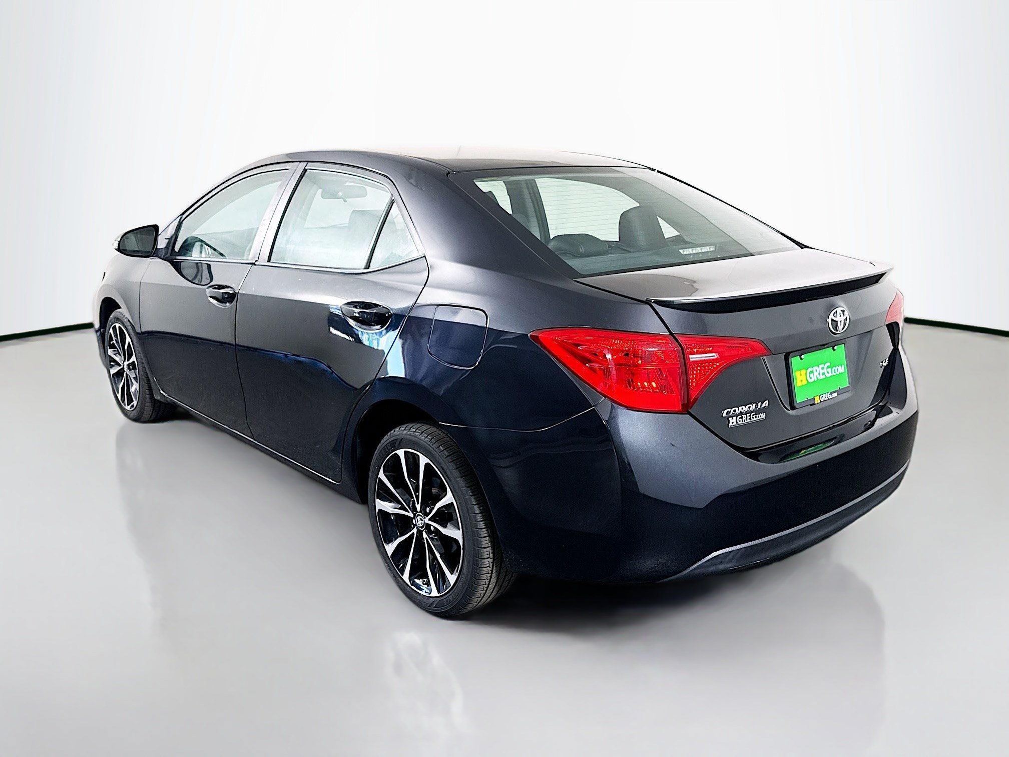 Used 2018 Toyota Corolla SE FWD image 7
